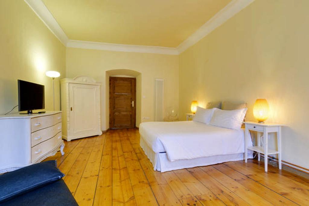 Al Cavour 34 Bed & Breakfast Trento Exterior photo