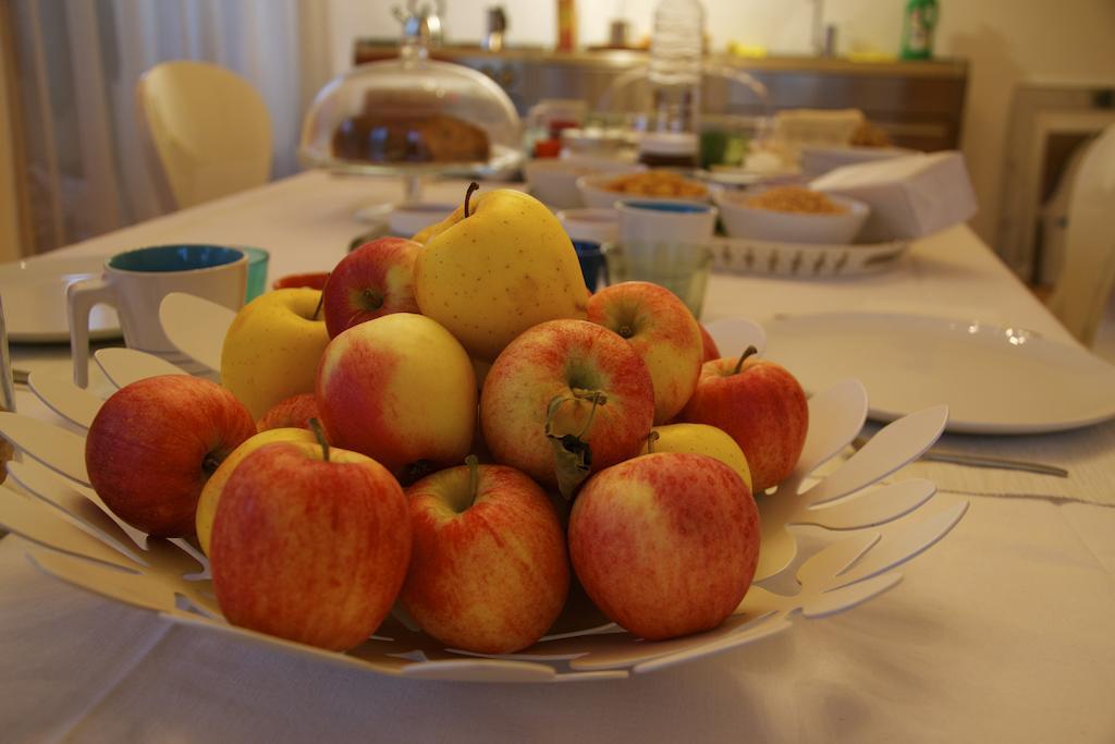 Al Cavour 34 Bed & Breakfast Trento Exterior photo